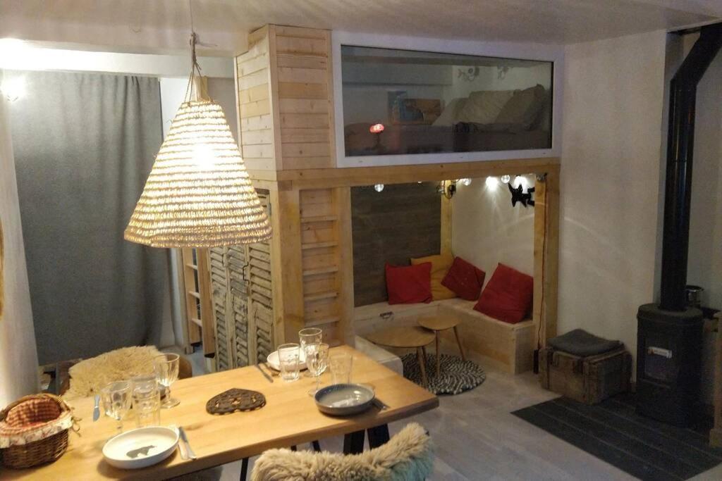 Chaleureux Petit Appartement De 4 Couchages แซ็ง เอเทียน เดอ ทิเน ภายนอก รูปภาพ